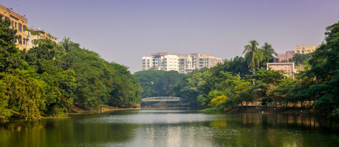 ধানমন্ডিতে থাকার সুবিধা সম্বন্ধে জানা যাক। বিপ্রপার্টি
