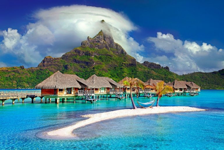 Top 4 Most Luxurious Holiday Destinations In The World - Bproperty