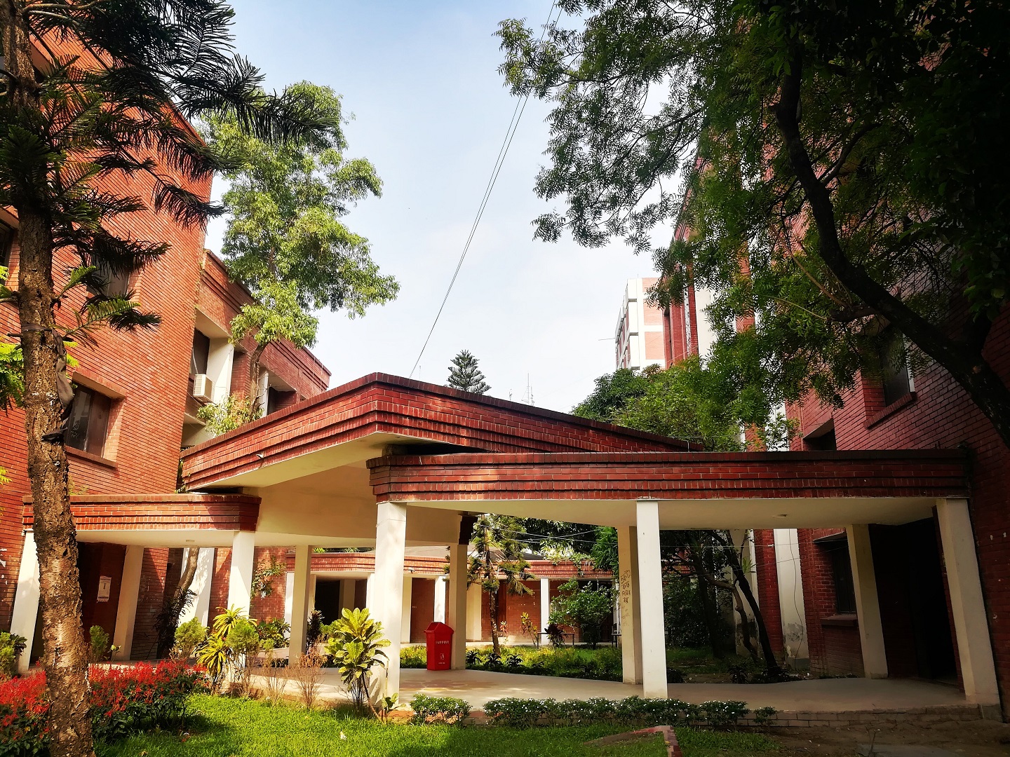 Dhaka Dental College