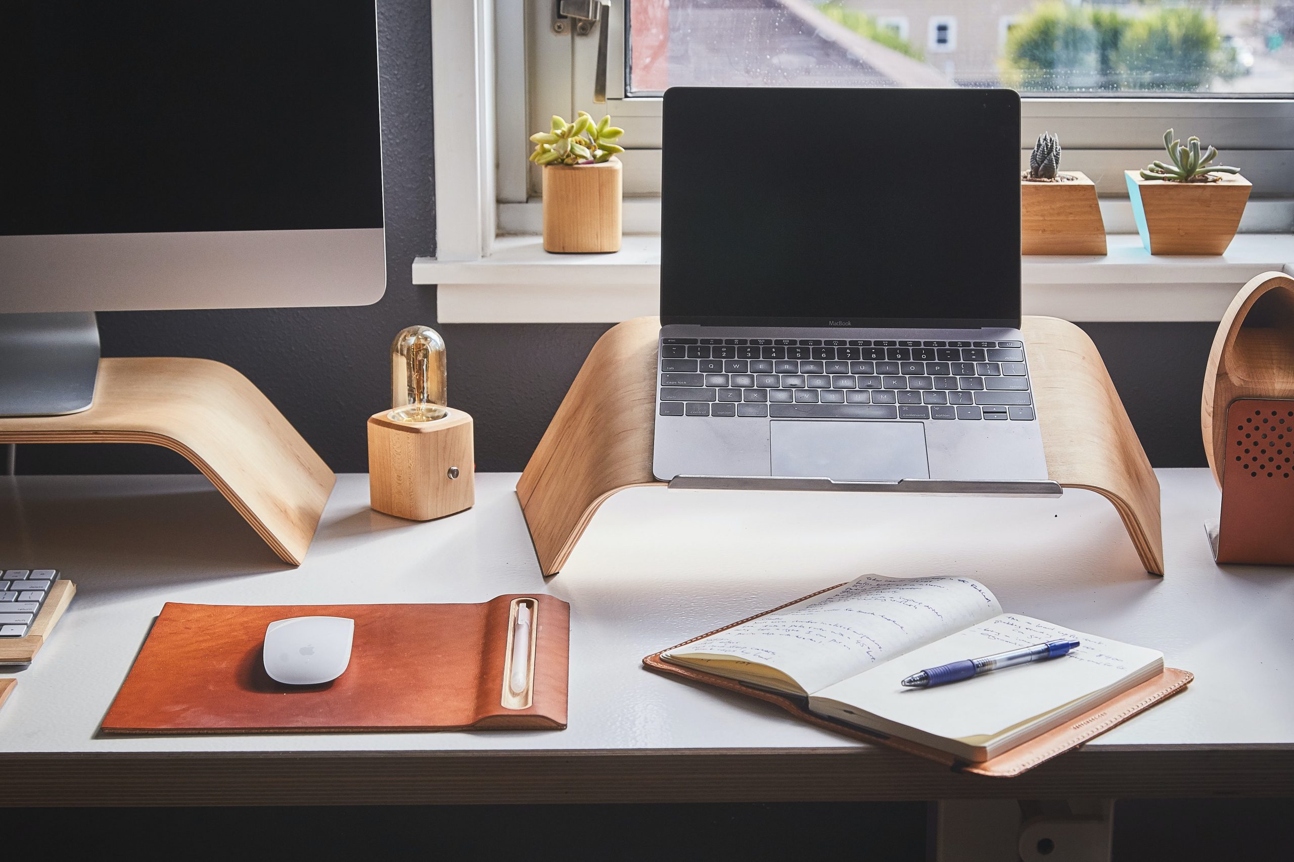 Desk monitor stand