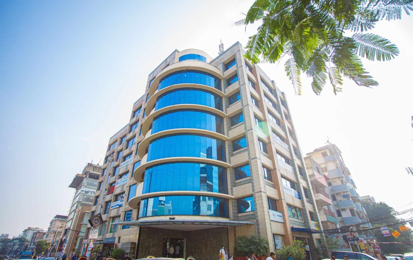 ঢাকা স্কয়ার সেন্টার
