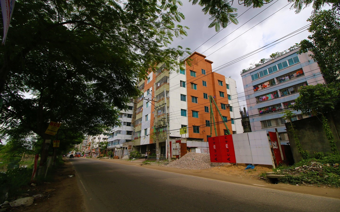 affordable apartments for living in Banasree