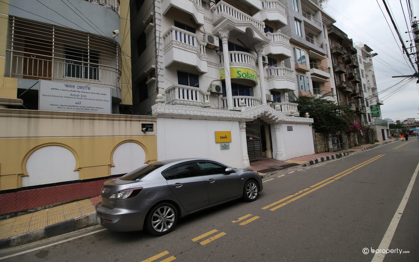 Apartments in Baridhara beside a quiet street
