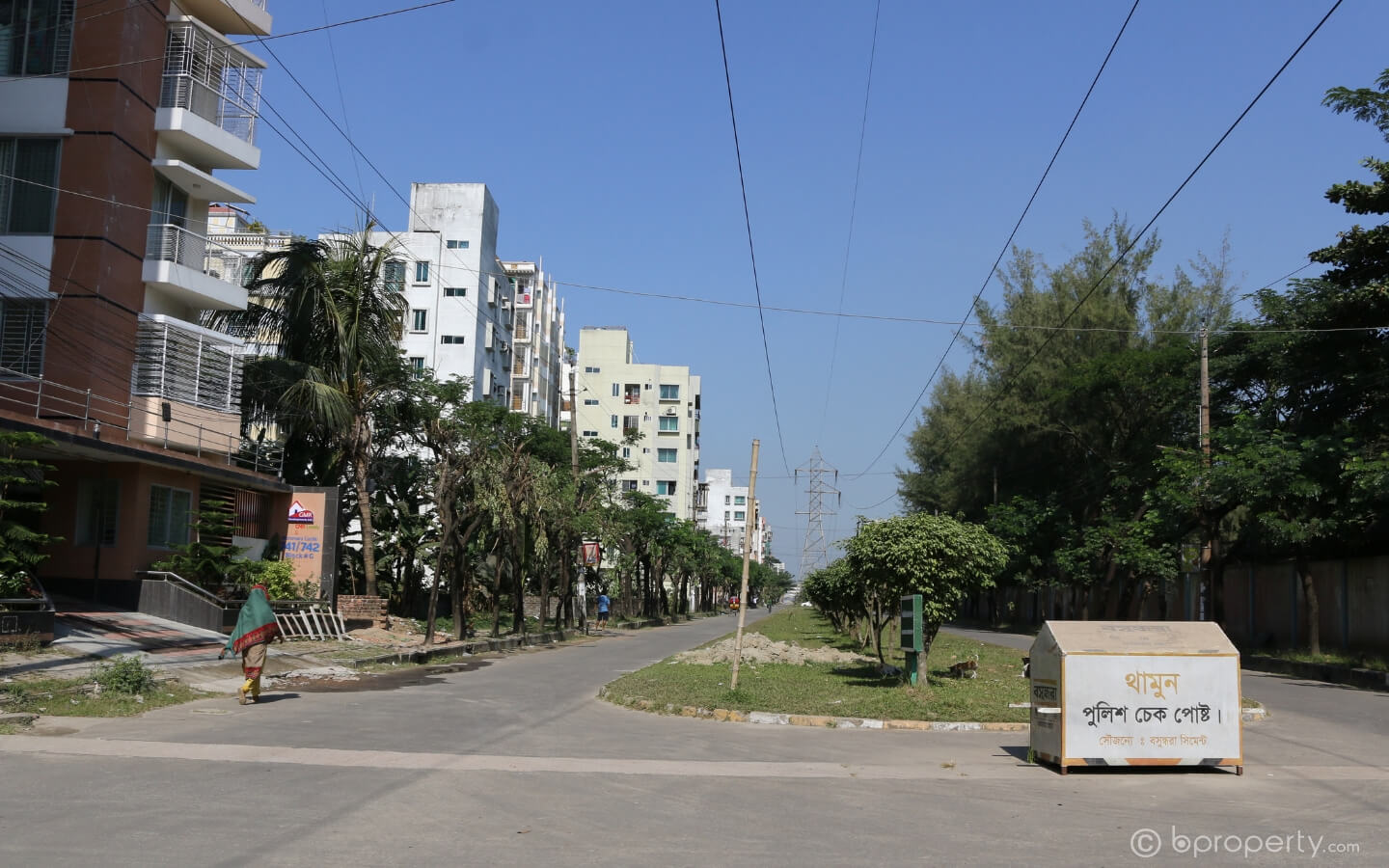 Wide road in Bashundhara R/A