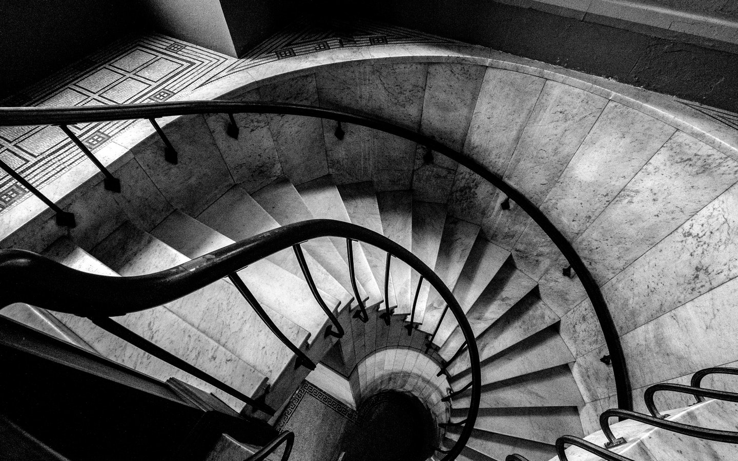 Spiral Staircase 