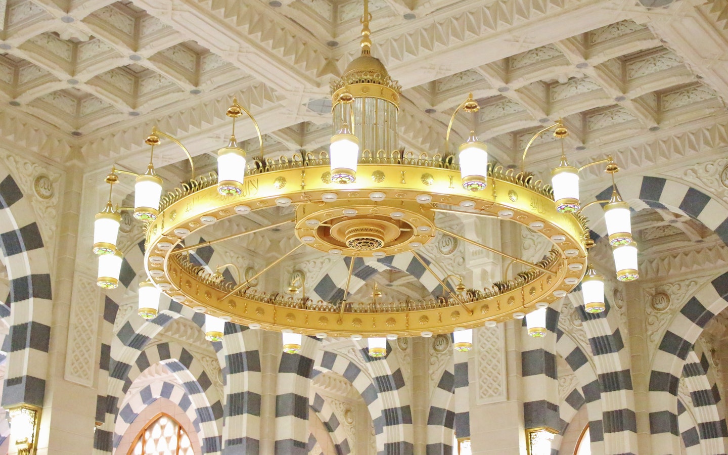 architecture-art-building-ceiling-chandelier