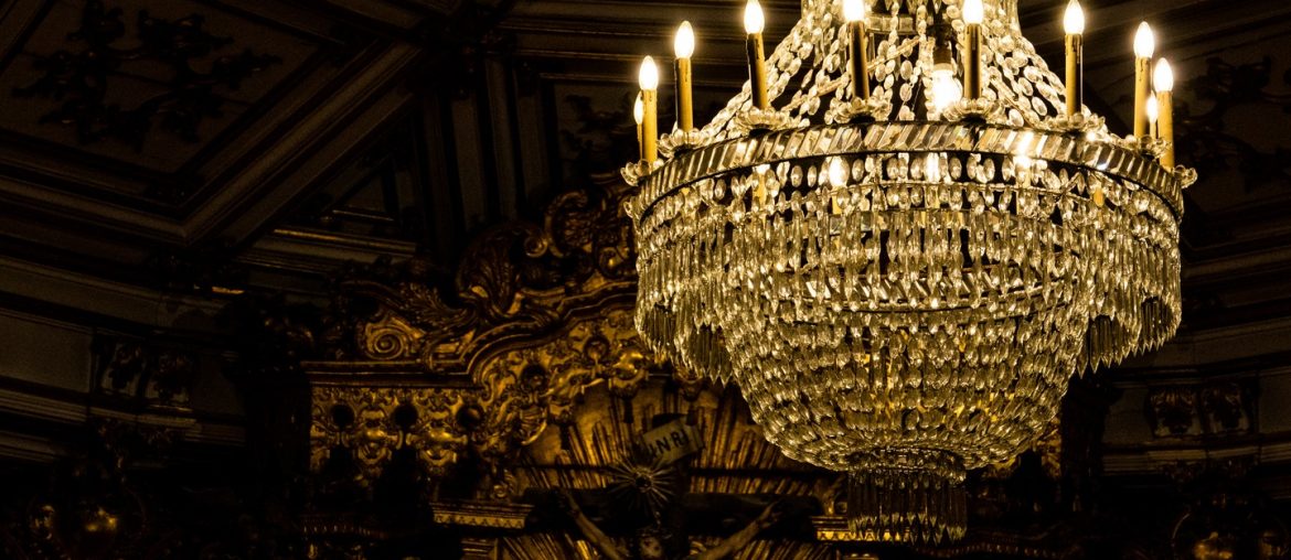 Different types of chandeliers and how to choose them - Bproperty