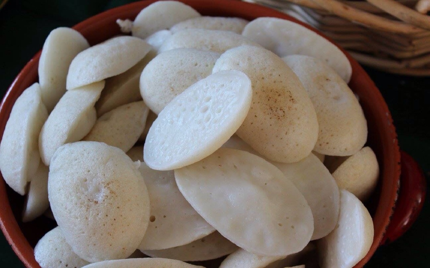 চিতই