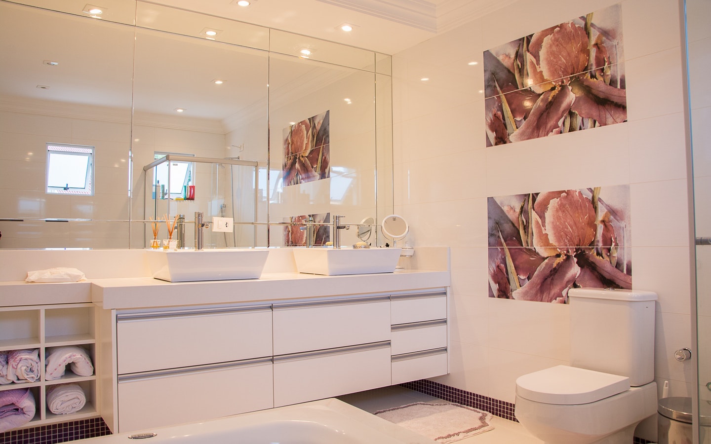 as a buyer, you will look for the details in the bathroom
